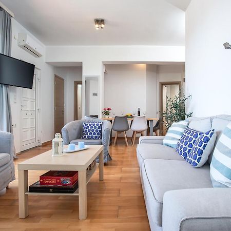 Dimitra Apartment With Private Pool And Sea View -The Ground Floor Of A Two Storey Building Daratsos Екстериор снимка