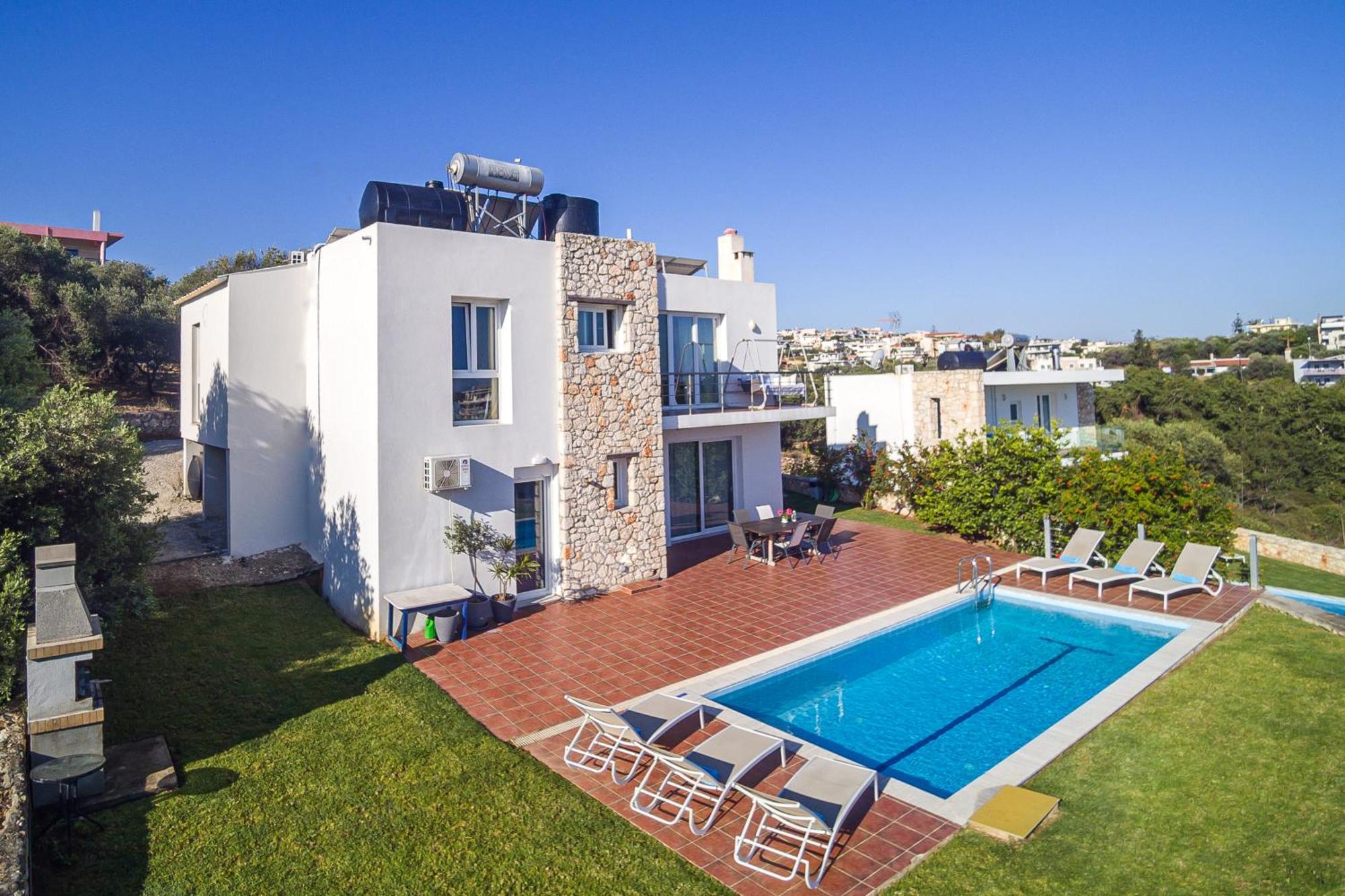 Dimitra Apartment With Private Pool And Sea View -The Ground Floor Of A Two Storey Building Daratsos Екстериор снимка